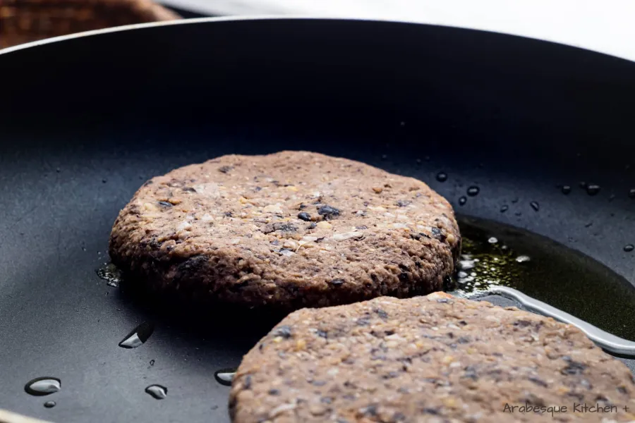 Grill the patties for about 7 minutes per side. Put aside.
